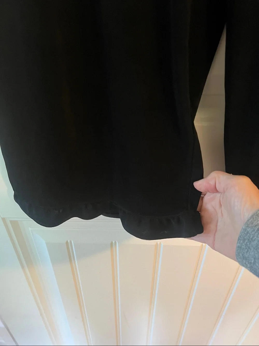 Chico's Black Travelers Stretch Knit  Pants Ruffle hem XL